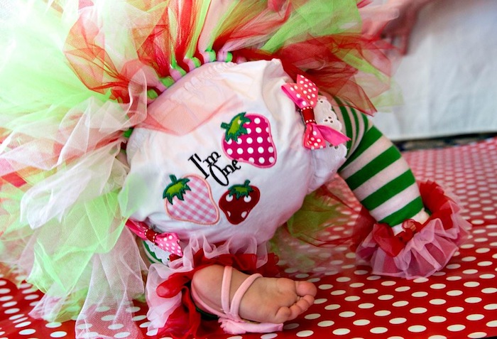 Kara s Party Ideas Strawberry Shortcake Themed 1st Birthday Party With 