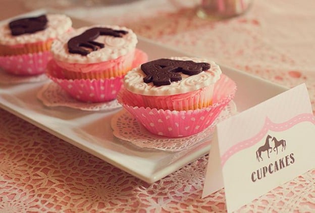 Vintage Pony Party via Kara's Party Ideas | Kara'sPartyIdeas.com #horse #party #planning #idea #decorations (7)
