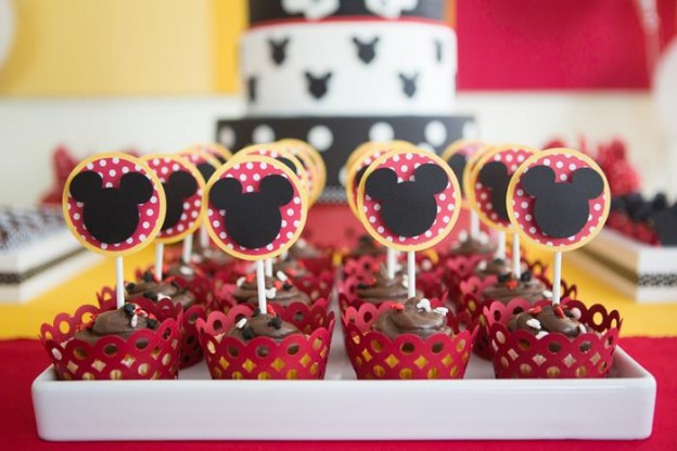 Mickey Mouse Party via Kara's Party Ideas | Kara'sPartyIdeas.com #MinnieMouse #Party #Ideas #Supplies (15)