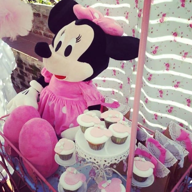 Shabby Chic Minnie Mouse Party with Lots of REALLY CUTE Ideas via Kara's Party Ideas | Kara'sPartyIdeas.com #Vintage #Girl #MinnieMouse #Party #Ideas #Supplies (18)