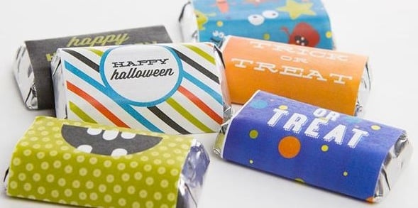FREE halloween party printables! Drink labels, candy bar wrappers,tags, and more! Via KarasPartyIdeas.com #halloweenparty #freeprintables #freehalloweenprintables