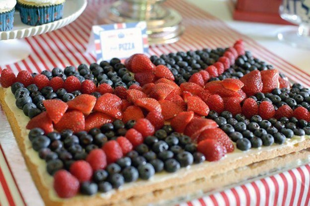 Union Jack Fruit Pizza Recipe! Via Kara's PArty Ideas KarasPartyIdeas.com