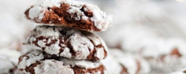 Chocolate Mint CRINKLE COOKIES! Yum! Recipe via Kara's Party Ideas | KarasPartyIdeas.com #chocolatekrinklecookies 2