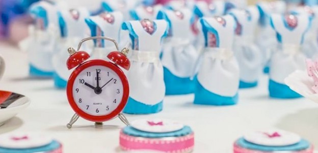 alice in wonderland party via Kara's Party Ideas