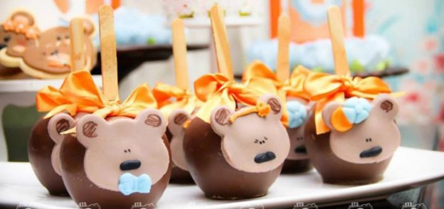 Goldilocks and the Three Bears Themed Party with So Many Cute Ideas via Kara's Party Ideas | KarasPartyIdeas.com #GoldilocksParty #TheThreeBears #Party #Ideas #Supplies (2)