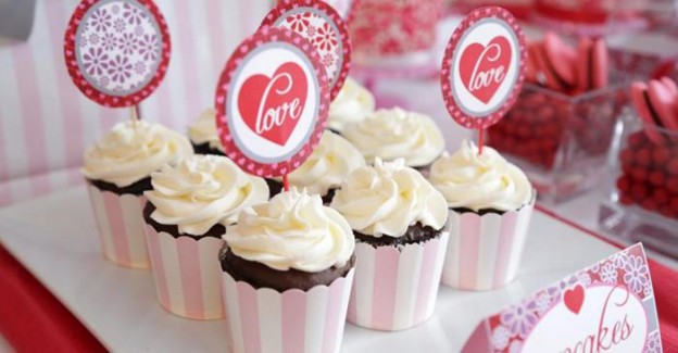 Valentine's Day Sweet Table with Lots of REALLY CUTE Ideas via Kara's Party Ideas Kara Allen | KarasPartyIdeas.com #ValentinesDayParty #ValentinesDayDessertTable #Love #PartyIdeas #Supplies (2)