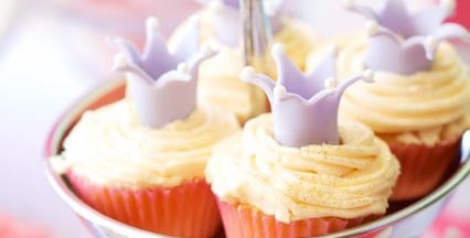 Cinderella themed birthday party with Such Cute Ideas via Kara's Party Ideas Kara's Party Ideas KarasPartyIdeas.com #cinderellaparty #girlparty #partydecor #cinderllapartyideas #karaspartyideas (1)