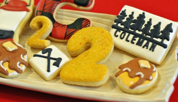 Little Lumberjack themed 2nd birthday party with SUCH CUTE IDEAS via Kara's Party Ideas Kara Allen KarasPartyIdeas.com #lumberjackparty #camping #outdoorsmen #campinkcakeideas #flannelprint (1)