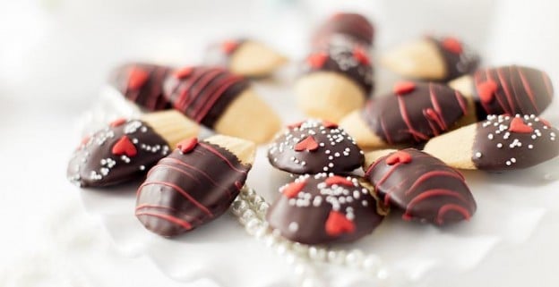 Pearls and Swirls Themed Valentine's Day Dessert Bar with Lots of Really Cute Ideas via Kara's Party Ideas Kara Allen KarasPartyIdeas.com (1)
