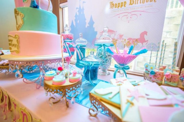 Cinderella Royal Ball Birthday Party via Kara's Party Ideas KarasPartyIdeas.com #PrincessParty #CinderellaParty #GirlPartyIdeas #PartyDecor (17)