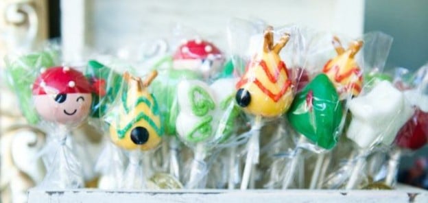 Neverland + Tinkerbell Themed Birthday Party via Kara's Party Ideas KarasPartyIdeas.com #PeterPan #CaptainHook #NeverlandParty #TinkerbellParty #childsbirthdayparty #partyideas #partydecor40