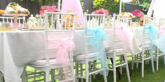Floral High Tea Bridal Shower with Such Beautiful Ideas via Kara's Party Ideas KarasPartyIdeas.com #floralteaparty #teaparty #teapartybridalshower #gardenparty #partydecor #partyideas (1)
