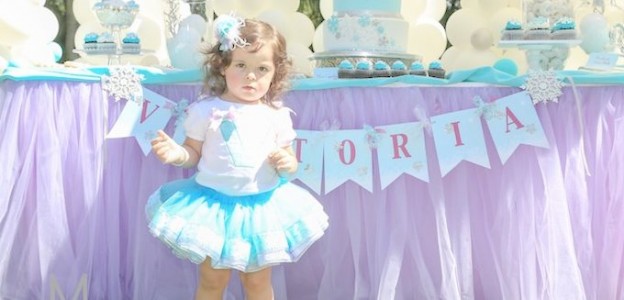 Disney's Frozen themed birthday party via Kara's Party Ideas KarasPartyIdeas.com #frozen #frozenparty