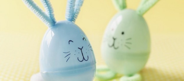 Bunny Egg Easter craft for kids via Kara's Party Ideas KarasPartyIdeas.com and FamilyFun Magazine! #bunnyeggs #easter #eastercrafts #easterparty