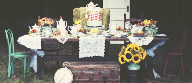 Vintage Alice in Wonderland Tween Party with Lots of REALLY CUTE IDEAS via Kara's Party Ideas KarasPartyIdeas.com #aliceinwonderland #aliceinwonderlandparty #madhatter #tweenparty #teaparty #partyplanning #partyideas #partydecor (1)