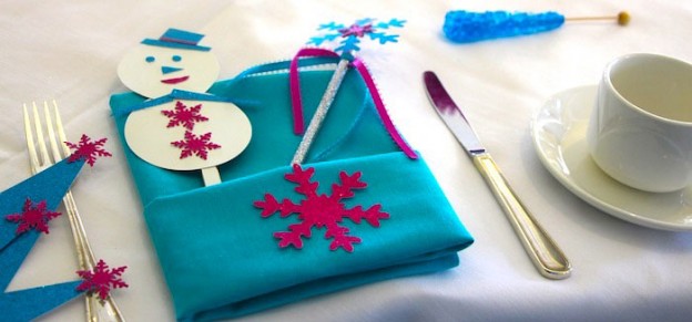 Frozen themed birthday party with Lots of Really Cute Ideas via Kara's Party Ideas! Full of decorating ideas, cakes, cupcakes, games, and MORE! #frozenparty #frozen #partyideas #partyplanning #partydecor (1)