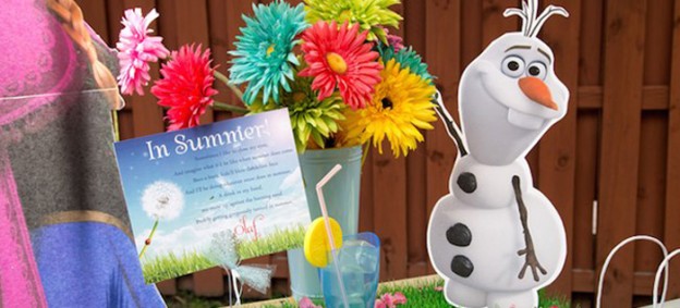 Frozen themed Snowball in Summer birthday party via Kara's Party Ideas KarasPartyIdeas.com Decor, cake, recipes, food, games, cupcakes, and morre! #frozen #summerfrozenparty #olafparty #olaf #insummer (1)