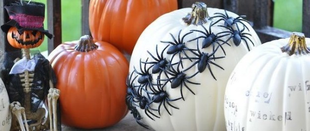 Halloween pumpkin idea using a Michaels faux pumpkin and spiders! By Kara Allen | Kara's Party Ideas | KarasPartyIdeas.com #trickyourpumpkin #sweepstakes