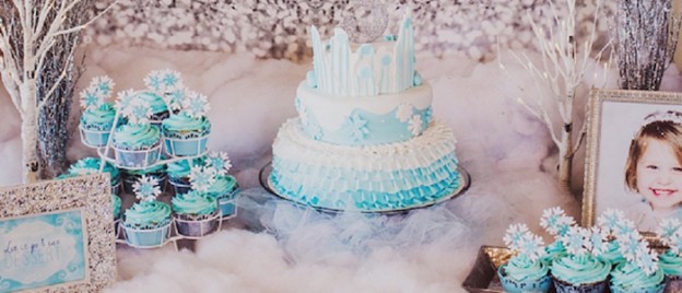 Frozen themed birthday party via Kara's Party Ideas KarasPartyIdeas.com The Place for All Things Party! #frozen #frozenparty #frozenpartyideas (1)