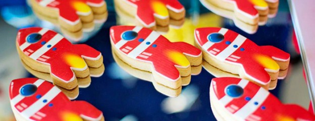 Rocket Ship + Space Themed Birthday Party via Kara's Party Ideas KarasPartyIdeas.com Printables, cake, supplies, tutorials, food, and more! #rocketship #spaceparty #rocketparty #rocketshipcake (2)