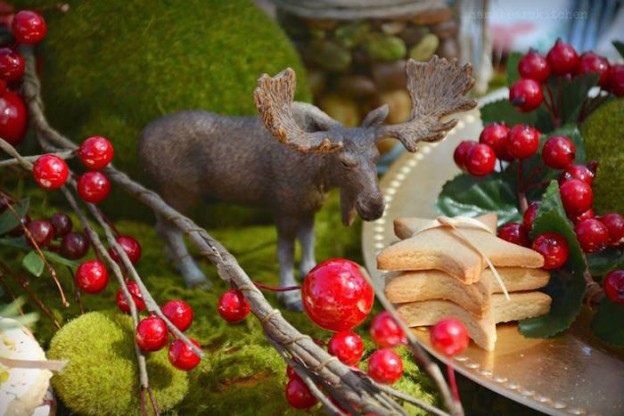 Rustic Vintage Woodland Party via Kara's Party Ideas .com #Woodland #RusticWoodland #RusticVintage #ChristmasParty #RusticChristmas #PartyIdeas (2)