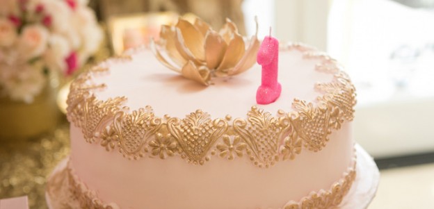 Pink + Gold Themed Birthday Party via Kara's Party Ideas KarasPartyIdeas.com The Place for ALL THINGS PARTY! #pinkandgoldparty #firstbirthday #goldparty #pinkbirthdayparty #twinparty (1)