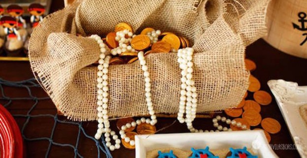 Pirate Themed Birthday Party via Kara's Party Ideas KarasPartyIdeas.com The Place For All Things PARTY! #pirateparty #piratepartydecor #piratebirthdayparty #piratepartyideas #piratepartysupplies (1)