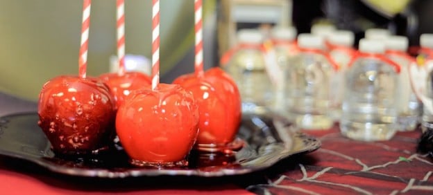 Vintage Inspired Snow White Themed Birthday Party via Kara's Party Ideas KarasPartyIdeas.com The Place For All Things Party! #snowwhiteparty #snowwhite #snowwhitepartysupplies #snowwhitecake #sevendwarfs #poisonedapple (2)
