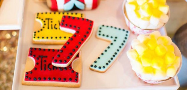 Circus + Carnival Birthday Party via Kara's Party Ideas KarasPartyIdeas.com Party supplies, cake, tutorials, giveaways, food and more! #circus #circusparty #carnival #carnivalparty #circuscake #circuspartysupplies #genderneutral #genderneutralparty #karaspartyideas (3)