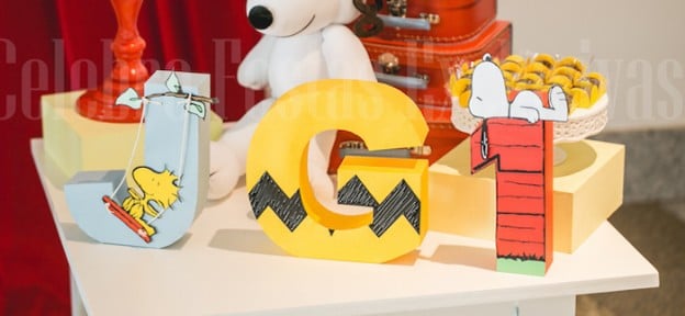 Snoopy themed birthday party via Kara's Party Ideas KarasPartyIdeas.com #snoopyparty (2)