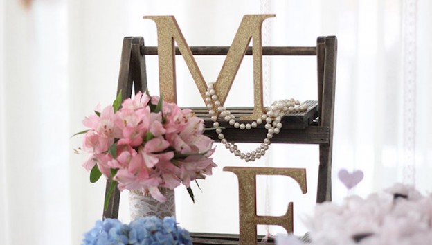 Shabby Chic themed 3rd birthday party via Kara's Party Ideas KarasPartyIdeas.com #shabbychicparty (3)