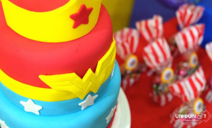 Kara's Party Ideas Wonder Woman Birthday Party | Kara's Party Ideas
