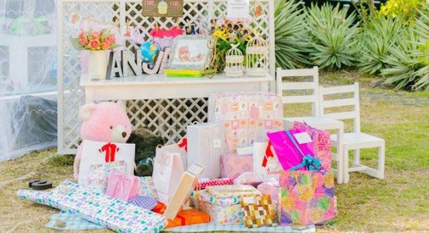 Teddy Bear Picnic in the Park themed birthday party via Kara's Party Ideas | KarasPartyIdeas.com (2)