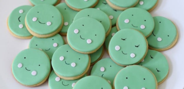 Two Peas in a Pod themed baby shower via Kara's Party Ideas | KarasPartyIdeas.com (3)