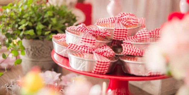 Mini Cake Favor Tins from a Girly Little Farm Birthday Party via Kara's Party Ideas | KarasPartyIdeas.com (1)