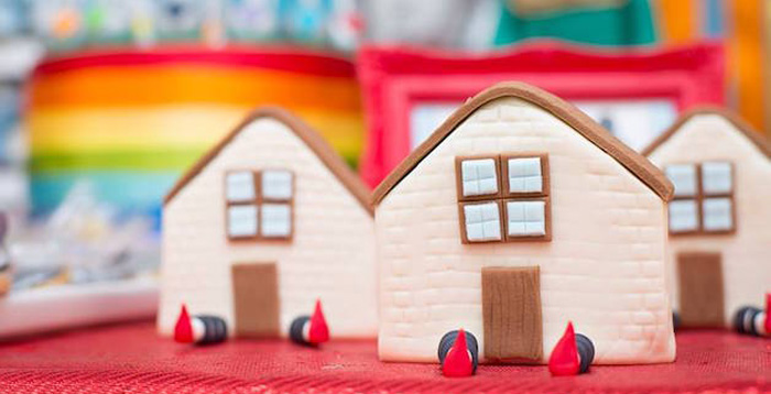 Dorothy's House Sweets from a Wizard of Oz Birthday Party via Kara's Party Ideas | KarasPartyIdeas.com (3)