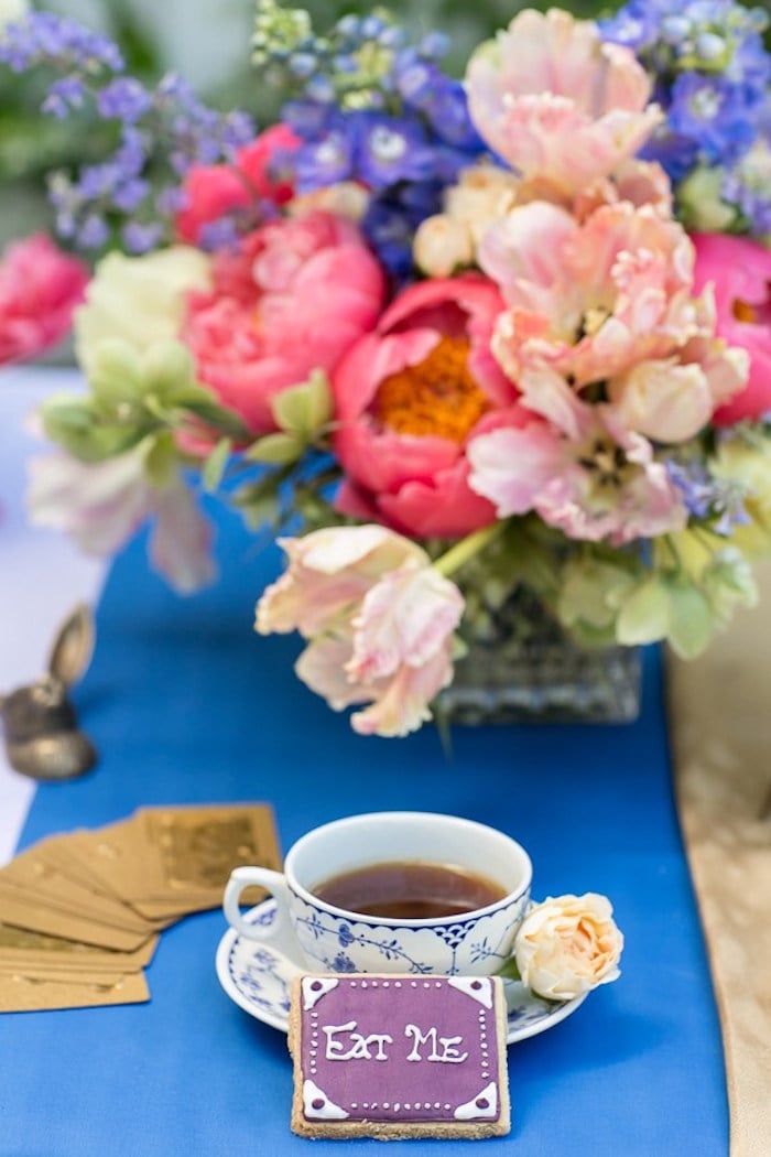 Place setting from an Alice in Wonderland Tea Party via Kara's Party Ideas KarasPartyIdeas.com (10)