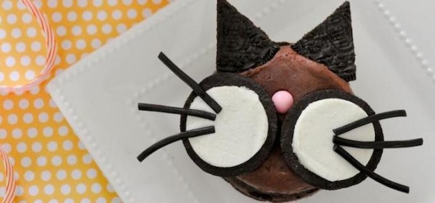 DIY Kitty Cat Cupcakes with Fanta via Kara's Party Ideas KarasPartyIdeas.com | Kara Allen