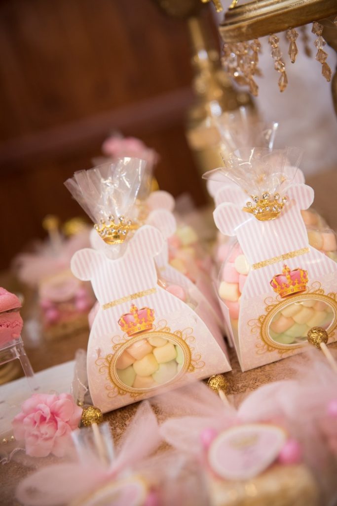 Kara's Party Ideas Gold & Pink Royal Princess Birthday Party | Kara's ...