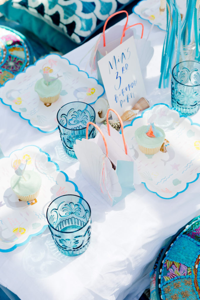 Kara's Party Ideas Make a Splash Mermaid Birthday Party | Kara's Party ...