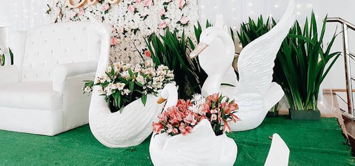 Elegant Swan Soiree on Kara's Party Ideas | KarasPartyIdeas.com (4)