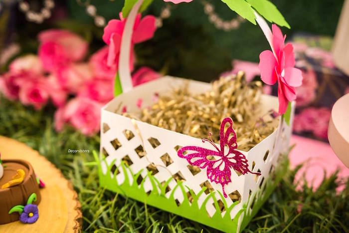 Garden Basket from an Enchanted Garden Birthday Party on Kara's Party Ideas | KarasPartyIeas.com (20)