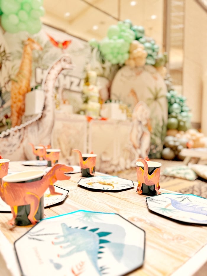 Dinosaur party place setting at the low children’s table