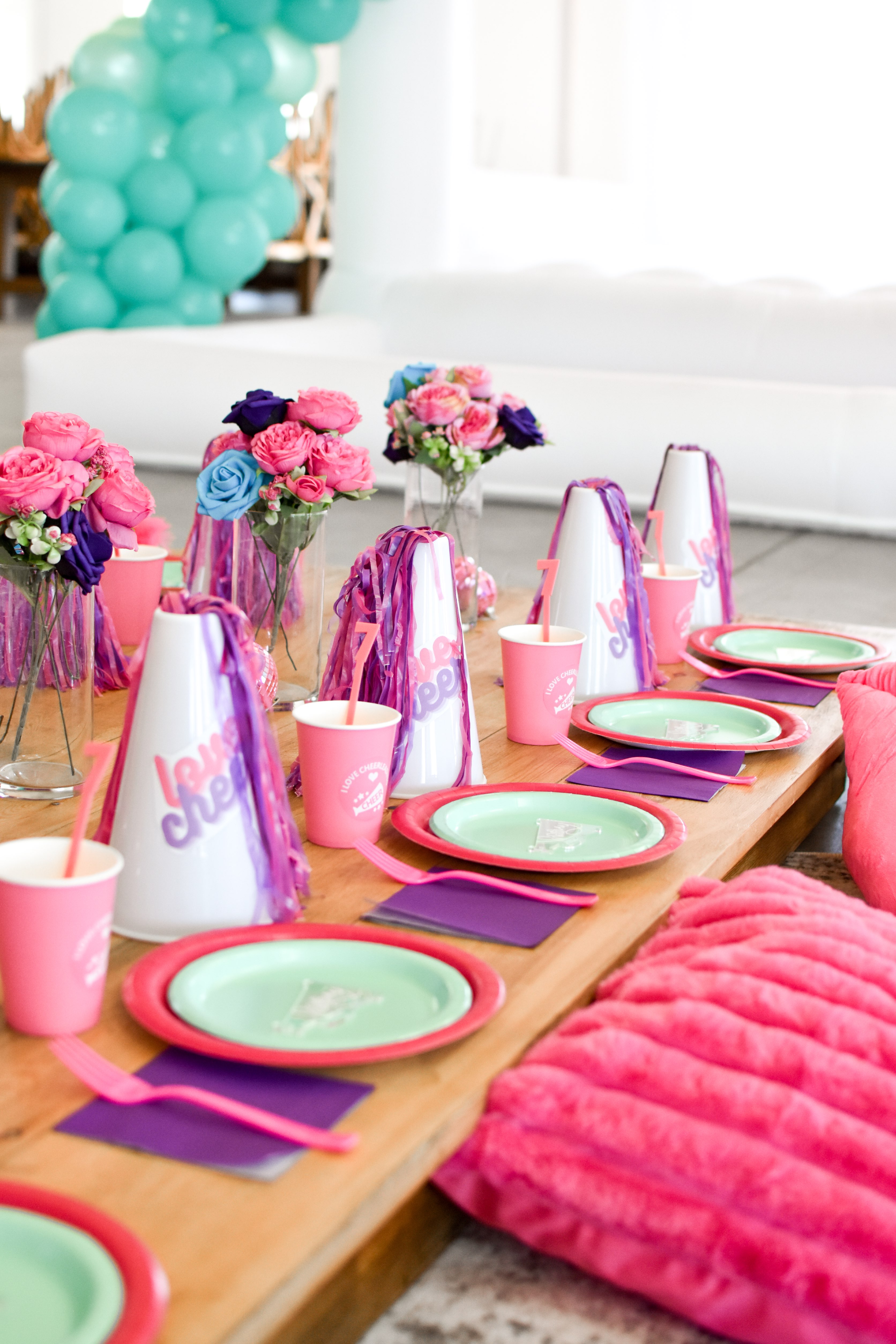 Cheerleading-Cheerleader-Cheer-Themed-Birthday-Party-by-Karas-Party-Ideas-002
